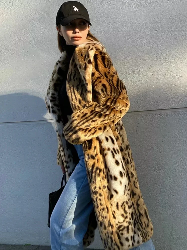 Winter Long Warm Thick Leopard Fluffy Faux Fur Trench Coat Women Print Faux Fur Jacket Loose Luxury Designer Female Outwear 2022
Winter Long Warm Thick Leopard Fluffy Faux Fur Trench Coat Women Print Faux Fur Jacket Loose Luxury Designer Female Outwear 2022
