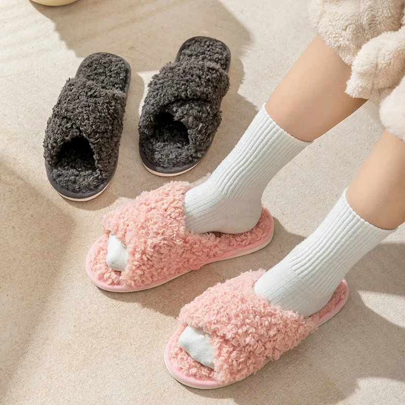 New 2022 Cross Strap Cotton Slippers Women's Home Plush Slippers Fashion Furry Cloud Soft Shoes Luxury Sandals Home Indoor Y
New 2022 Cross Strap Cotton Slippers Women's Home Plush Slippers Fashion Furry Cloud Soft Shoes Luxury Sandals Home Indoor Y