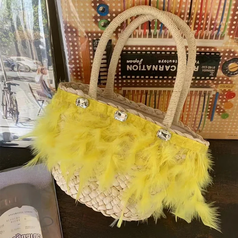 Straw Woven Totes with Rhinestone Holiday Travel Cute Girls Purse Sweet INS Hot Sale Feathers Beach Handbags for Women
Straw Woven Totes with Rhinestone Holiday Travel Cute Girls Purse Sweet INS Hot Sale Feathers Beach Handbags for Women