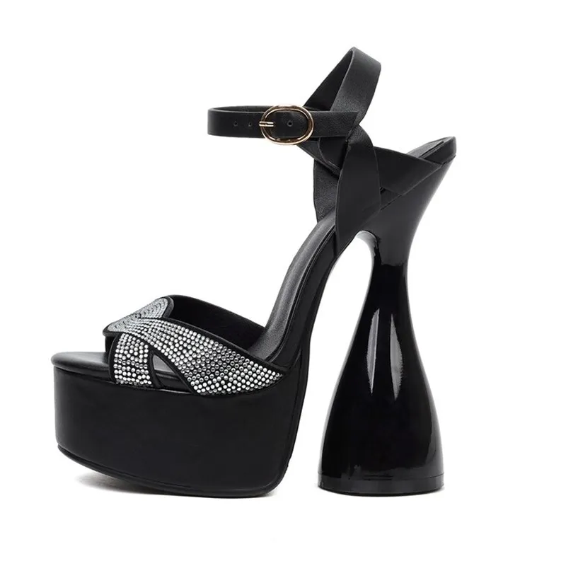2022 summer fashion new women's shoes. Rhinestones. overheight with. Chunky heel. Buckle.Peep toe shoes . Sandals for women
2022 summer fashion new women's shoes. Rhinestones. overheight with. Chunky heel. Buckle.Peep toe shoes . Sandals for women