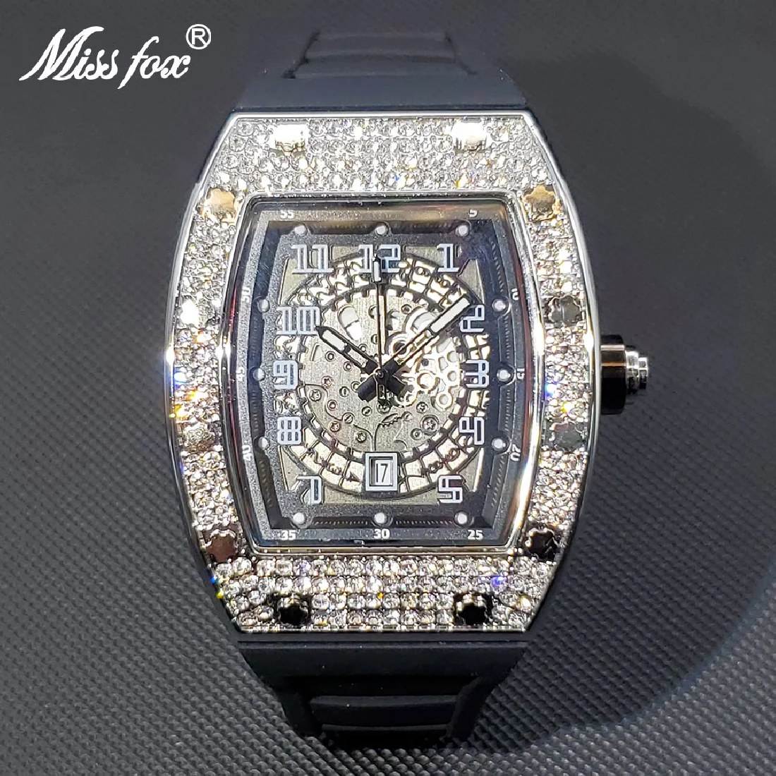 Luxury Watch For Men Large Wrist Full AAA Cuban Zircon Iced Out Star Case Quartz Watches Silcone Strap Calendar Male Dropship
Luxury Watch For Men Large Wrist Full AAA Cuban Zircon Iced Out Star Case Quartz Watches Silcone Strap Calendar Male Dropship