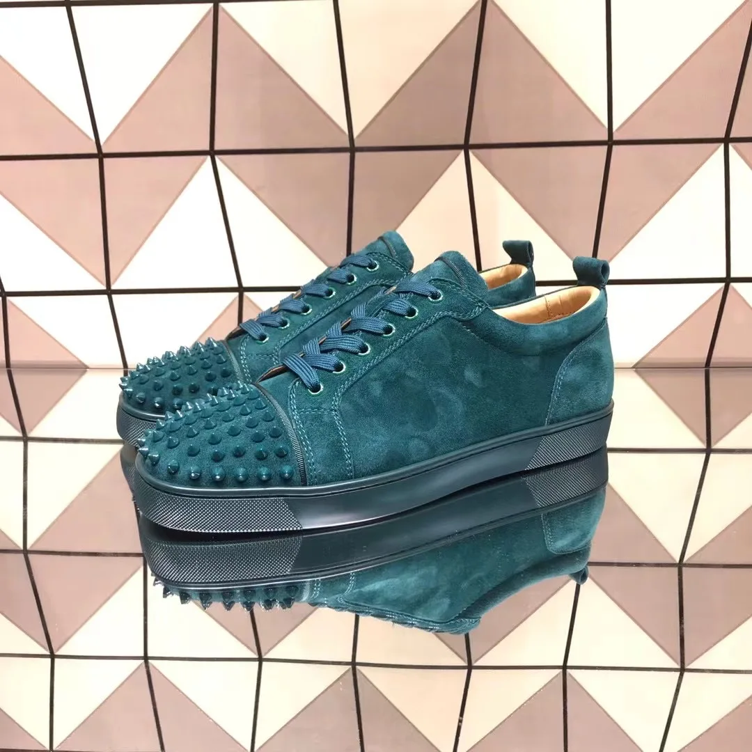 Low Cut Red Bottom For Men High Quality Trainers Driving Spiked Green Suede Genuine Leather Rivets Toecap Flats Sneakers Shoes
Low Cut Red Bottom For Men High Quality Trainers Driving Spiked Green Suede Genuine Leather Rivets Toecap Flats Sneakers Shoes