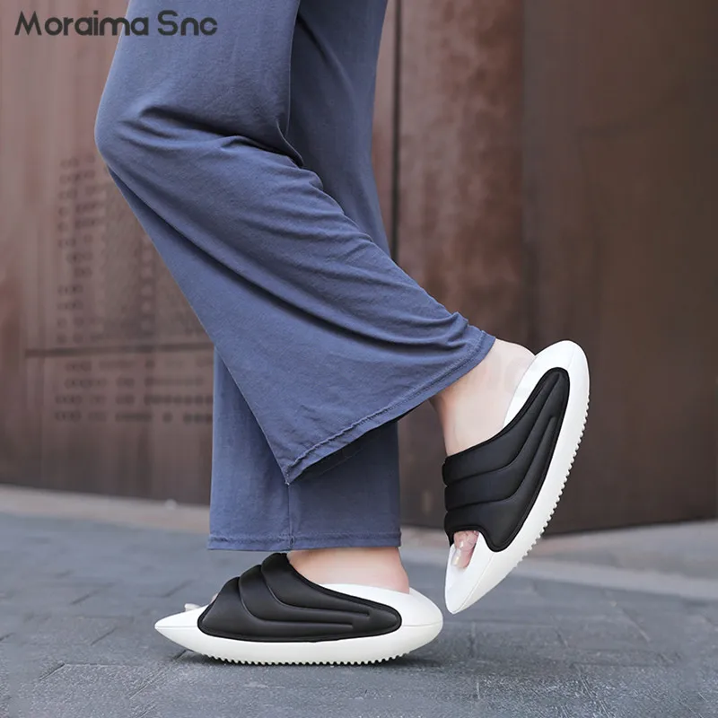 Personality Thick Bottoming Pointed Slippers Summer New Anti-Slip Anti-Odor Thick Bottoming Outside To Wear Beach Slippers
Personality Thick Bottoming Pointed Slippers Summer New Anti-Slip Anti-Odor Thick Bottoming Outside To Wear Beach Slippers