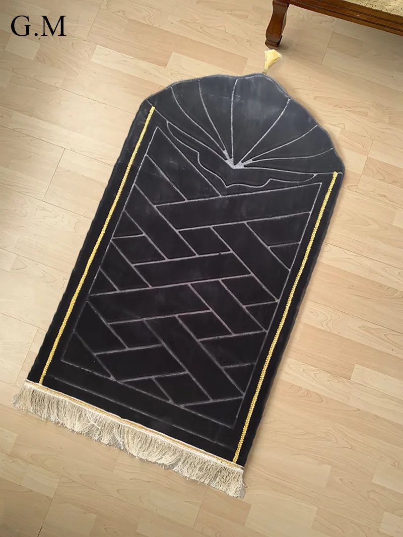 Irregular Tassels Prayer Rug Muslim Thick Soft Flannel Ramadan Carpet Portable Travel Prayer Mat Islamic Worship Pad Mats Gift
Irregular Tassels Prayer Rug Muslim Thick Soft Flannel Ramadan Carpet Portable Travel Prayer Mat Islamic Worship Pad Mats Gift
