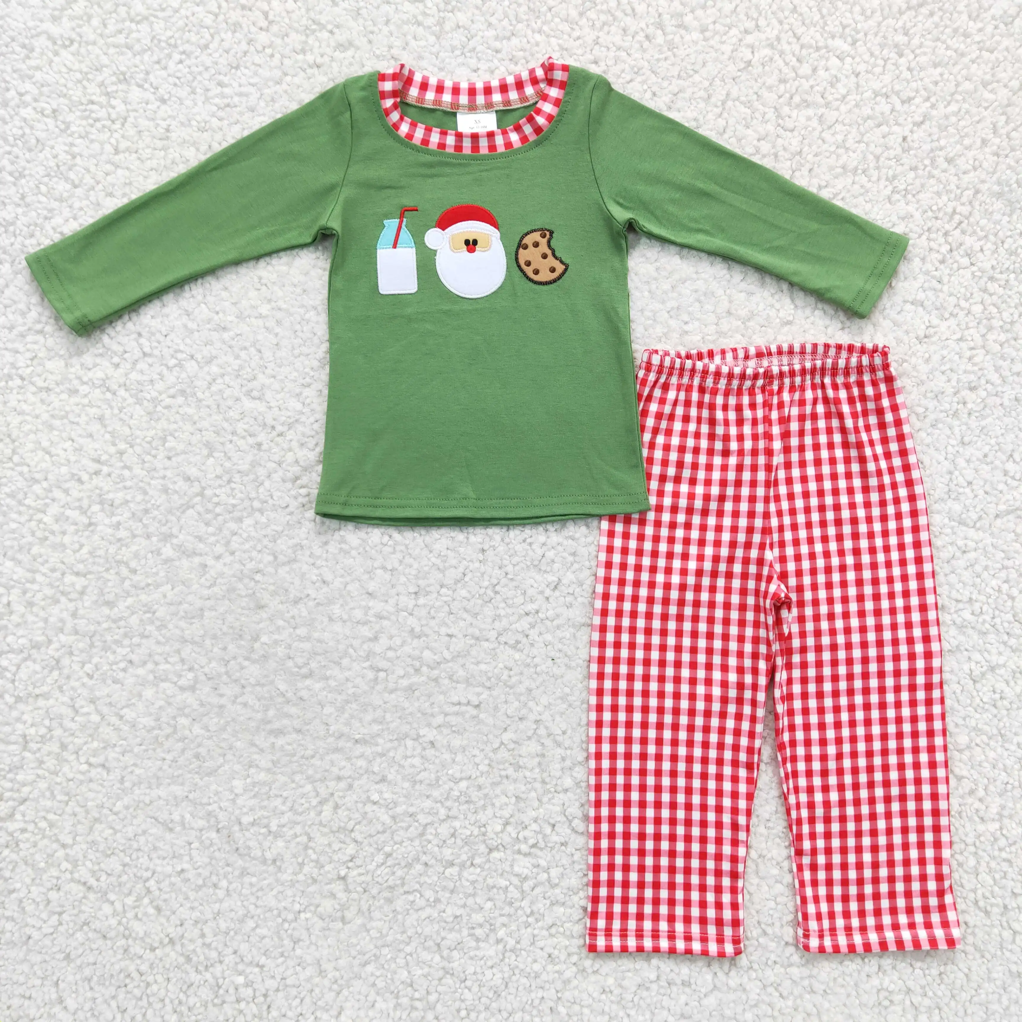 BLP0147 boy green cotton long sleeve with milk santa and cookies embroidery match plaid pants
BLP0147 boy green cotton long sleeve with milk santa and cookies embroidery match plaid pants