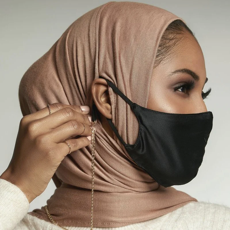 Muslim Women Instand Hijab with Earhole Islamic Head Scarf Jersey Hijabs Femme Musulman Ready to Wear Turban Headband Scarves
Muslim Women Instand Hijab with Earhole Islamic Head Scarf Jersey Hijabs Femme Musulman Ready to Wear Turban Headband Scarves