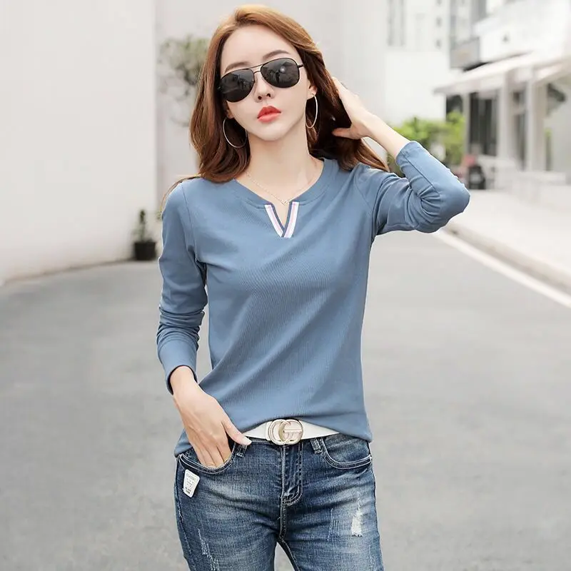100% Cotton 2023 New Long sleeved T-shirt Women's Loose V-neck Korean Underlay Large Top
100% Cotton 2023 New Long sleeved T-shirt Women's Loose V-neck Korean Underlay Large Top