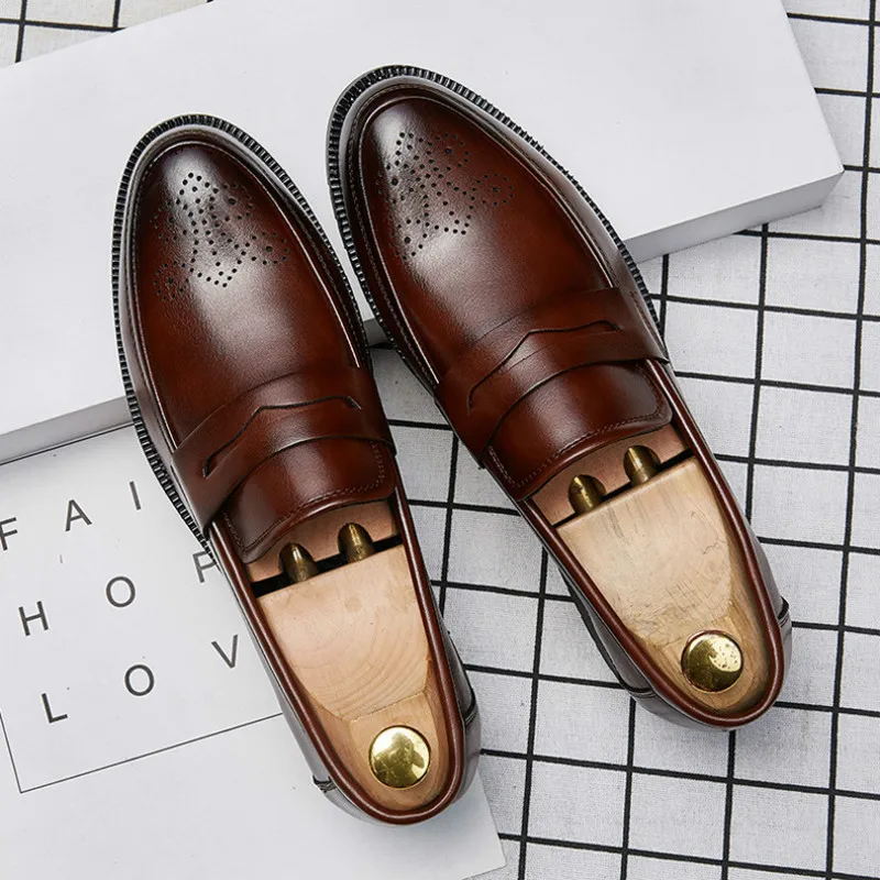 Luxury Loafers Men Casual Shoes Slip On Leather Dress Shoes Plus Size 38-46 Brogue Carving Loafer Soft Driving Shoes
Luxury Loafers Men Casual Shoes Slip On Leather Dress Shoes Plus Size 38-46 Brogue Carving Loafer Soft Driving Shoes