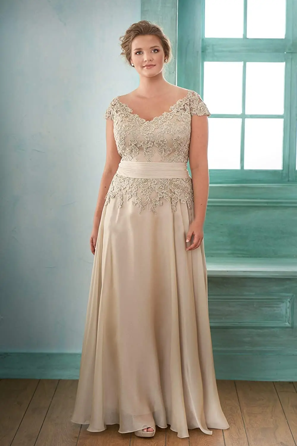 Lover Kiss V Neck A-Line Long Mother of the Bride Dress Lace Top Women Gowns for Wedding Party Custom Made 2022
Lover Kiss V Neck A-Line Long Mother of the Bride Dress Lace Top Women Gowns for Wedding Party Custom Made 2022