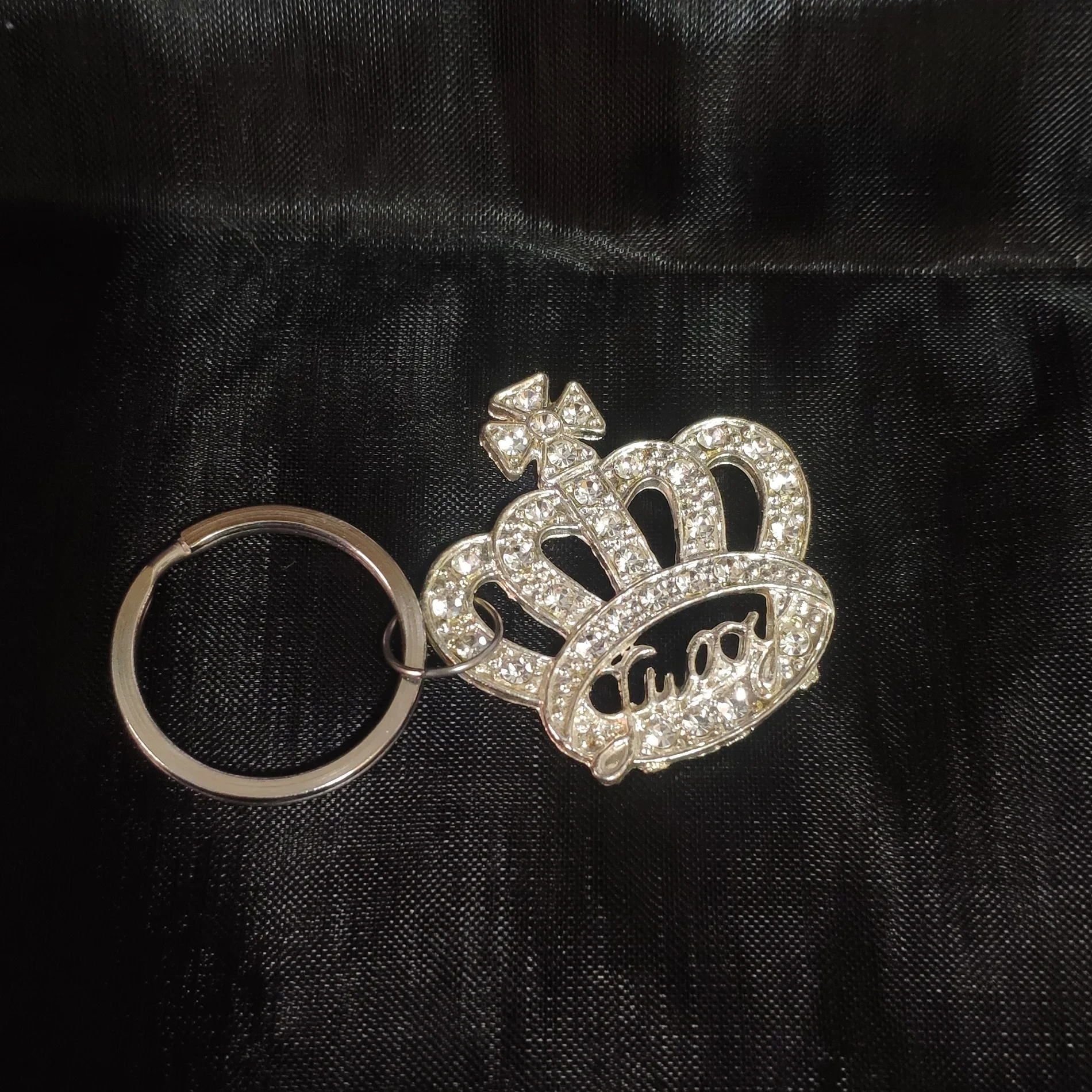 Carabiner for Keys Crown Stainless Steel Phone Charm Metal Shinny Bling Friends Gift Car Keys Keychain Unisex Diamond Holder
Carabiner for Keys Crown Stainless Steel Phone Charm Metal Shinny Bling Friends Gift Car Keys Keychain Unisex Diamond Holder