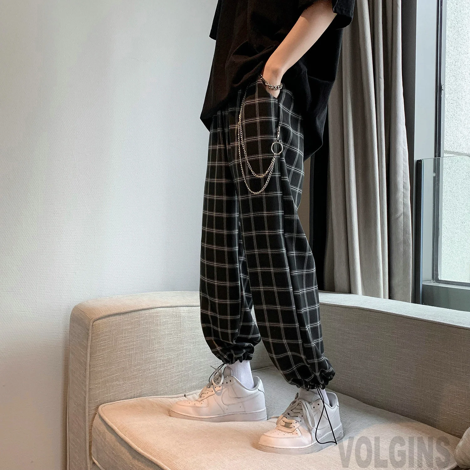 Plaid With Chain Wide Leg Pants Harem Pants Streetwear Men 2023 Summer Hip Hop Casual Trousers Fashion Male Pants
Plaid With Chain Wide Leg Pants Harem Pants Streetwear Men 2023 Summer Hip Hop Casual Trousers Fashion Male Pants