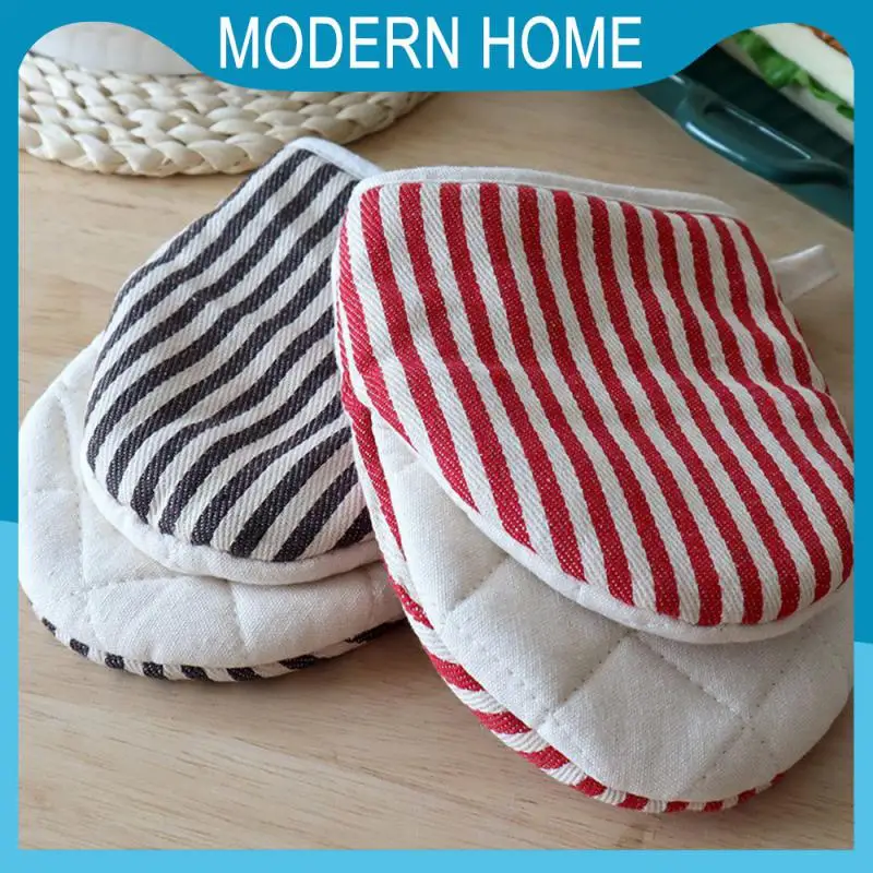 Double Protection Kitchen Cooking Comfortable Striped Pattern Baking Heat Insulated Gloves Modern Minimalist Durable Duckbill
Double Protection Kitchen Cooking Comfortable Striped Pattern Baking Heat Insulated Gloves Modern Minimalist Durable Duckbill