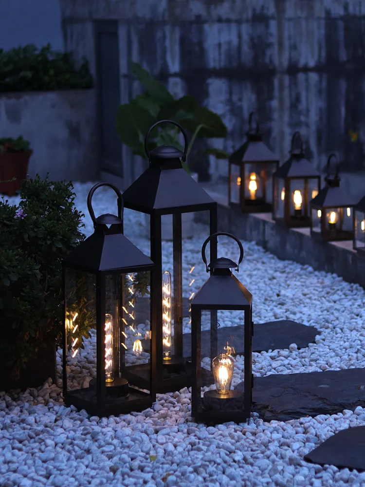 Nordic Metal Candle Stand Holders Modern Creative Windproof Luxury Candle Holders Elegant Simple Bougeoir Home Decoration
Nordic Metal Candle Stand Holders Modern Creative Windproof Luxury Candle Holders Elegant Simple Bougeoir Home Decoration
