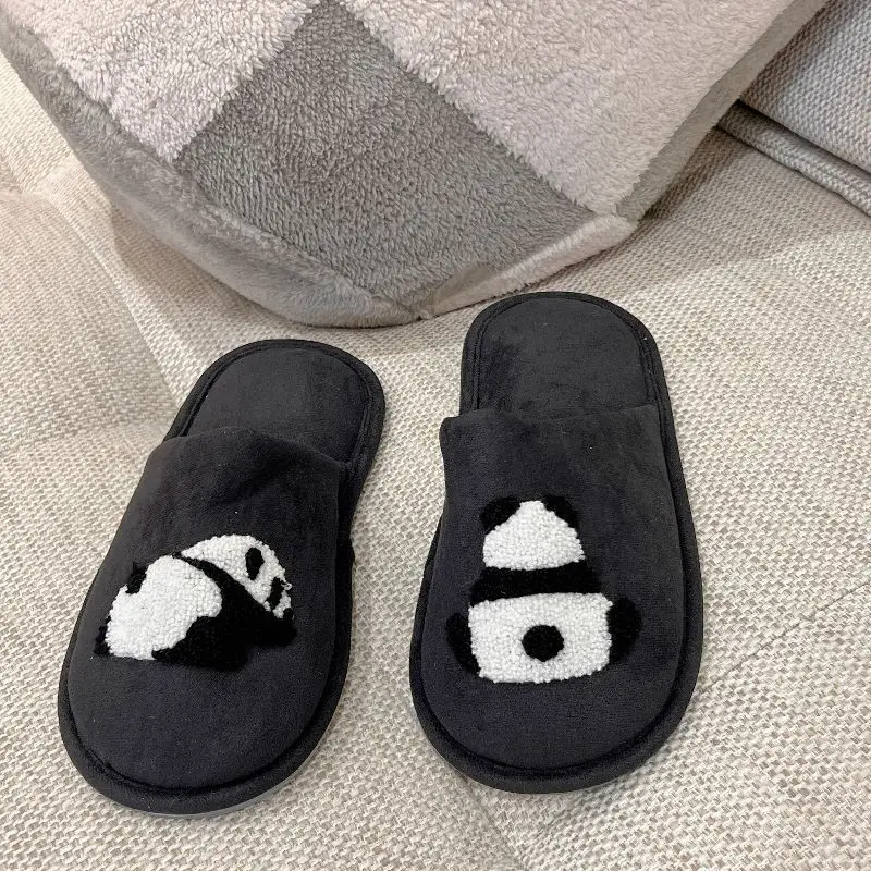 Cute Animals New Couple Cotton Slippers Winter Home Plush Wwarm Slippers Soft Bottom Lightweight Non-slip Cotton Shoes
Cute Animals New Couple Cotton Slippers Winter Home Plush Wwarm Slippers Soft Bottom Lightweight Non-slip Cotton Shoes