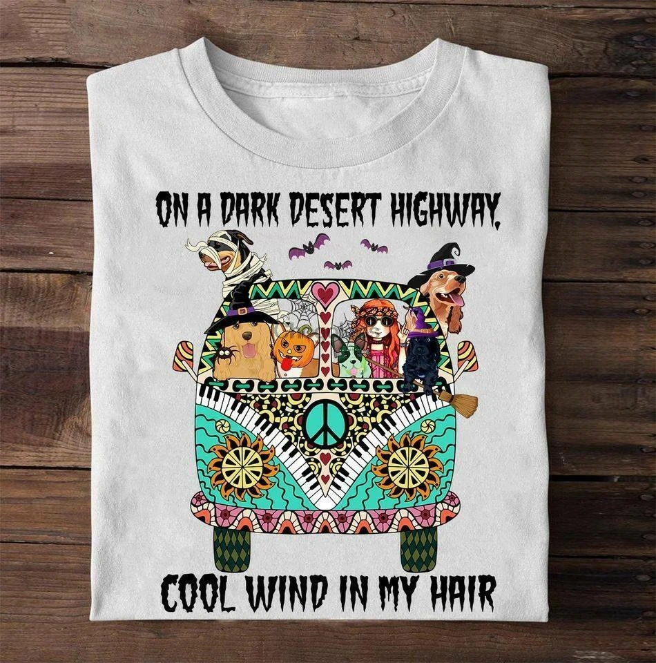 Рубашка на Хэллоуин с надписью On A Dark Desert Highway Cool Wind In My Hair стиле хиппи |