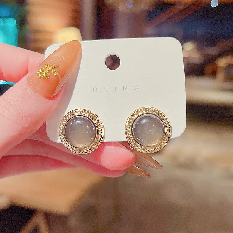 Wholesale Sterling Silvers Pin Round Fashion Earrings Female Women Stud Drop Shipping Gift
Wholesale Sterling Silvers Pin Round Fashion Earrings Female Women Stud Drop Shipping Gift