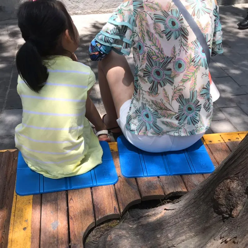 Outdoor mountaineering travel beach camping mat foldable portable picnic mat waterproof moisture-proof mat XPE folding mat
Outdoor mountaineering travel beach camping mat foldable portable picnic mat waterproof moisture-proof mat XPE folding mat