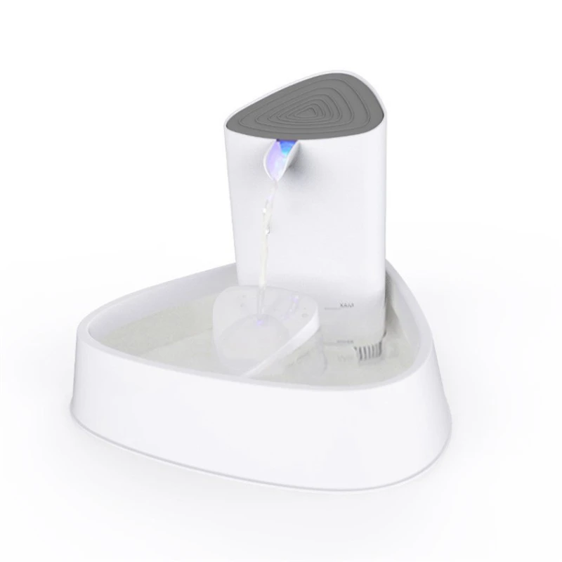 Luxury Plastic Small Smart Automatic Pet Water Dispenser Cat Waterer Auto Drink Fountain For Indoor Cats With 4 Filters
Luxury Plastic Small Smart Automatic Pet Water Dispenser Cat Waterer Auto Drink Fountain For Indoor Cats With 4 Filters