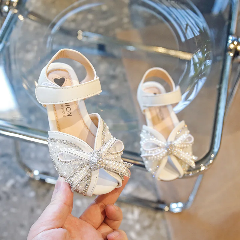 2-11 Year Toddler Sandals Summer 2022 New Kid Shoe Leather Baby Princess Party Shoes Child Sandals Girl Crystal Fashion Bow Shoe
2-11 Year Toddler Sandals Summer 2022 New Kid Shoe Leather Baby Princess Party Shoes Child Sandals Girl Crystal Fashion Bow Shoe