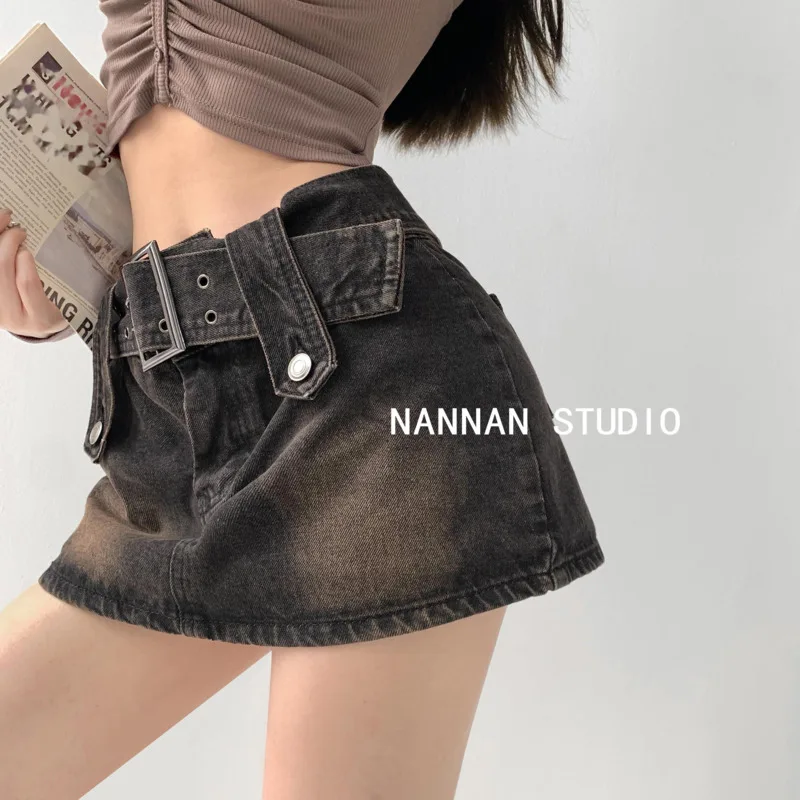 WOMONGAGA 2022 Summer Hot Girl Sexy Style Skinny Low Waist Fashion Denim Skirt Women Slim Retro Mini Skirt Solid Color KB41
WOMONGAGA 2022 Summer Hot Girl Sexy Style Skinny Low Waist Fashion Denim Skirt Women Slim Retro Mini Skirt Solid Color KB41
