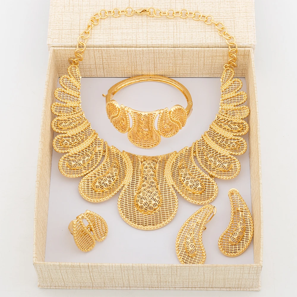 

Italian Jewelry Set with Gift Box For Women Gold Plated Necklace Cutout Feather Bracelet Earrings Rings Dinner Party Jewelry Set