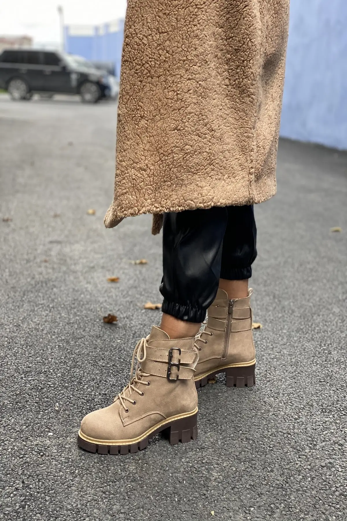 Women BootsS NUDE SUEDE & e & POSTAL KY New Designer Comfortable Ladies Boots Luxury Stylish Female Boots Platform
Women BootsS NUDE SUEDE & e & POSTAL KY New Designer Comfortable Ladies Boots Luxury Stylish Female Boots Platform