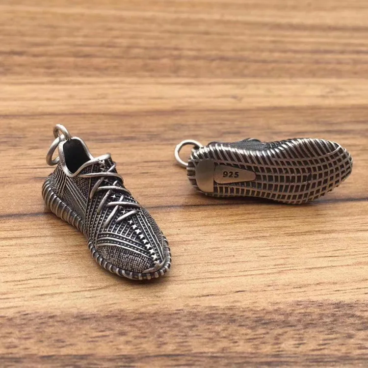 S925 pure silver ancient personality coconut shoes pendant male sports fitness shoes necklace female hip-hop celebrity
S925 pure silver ancient personality coconut shoes pendant male sports fitness shoes necklace female hip-hop celebrity