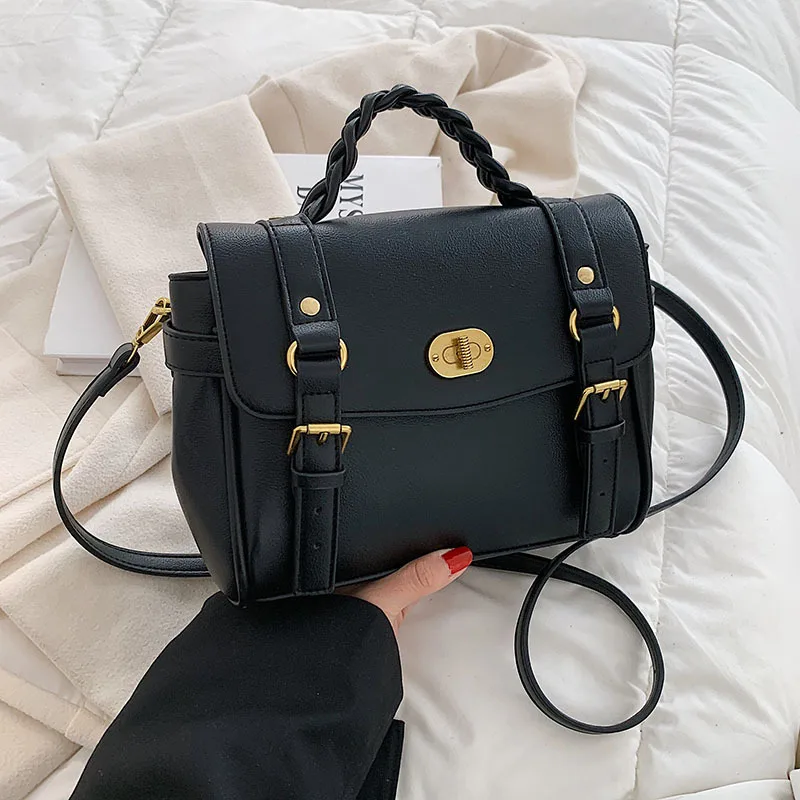 Женская кожаная сумка 2021, Высококачественная зимняя новая модная сумка-мессенджер на одно плечо, текстурная портативная маленькая квадрат...
Женская кожаная сумка 2021, Высококачественная зимняя новая модная сумка-мессенджер на одно плечо, текстурная портативная маленькая квадрат...