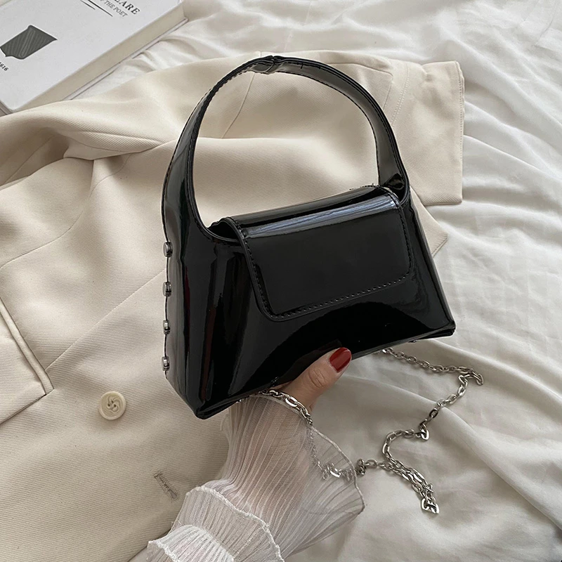 Fashionable Shiny Hand-Held Cross-Body Bag Luxury Brand Women's Bag 2023 Spring And Summer New Fashion Chain Small Square Bag M9 
Fashionable Shiny Hand-Held Cross-Body Bag Luxury Brand Women's Bag 2023 Spring And Summer New Fashion Chain Small Square Bag M9