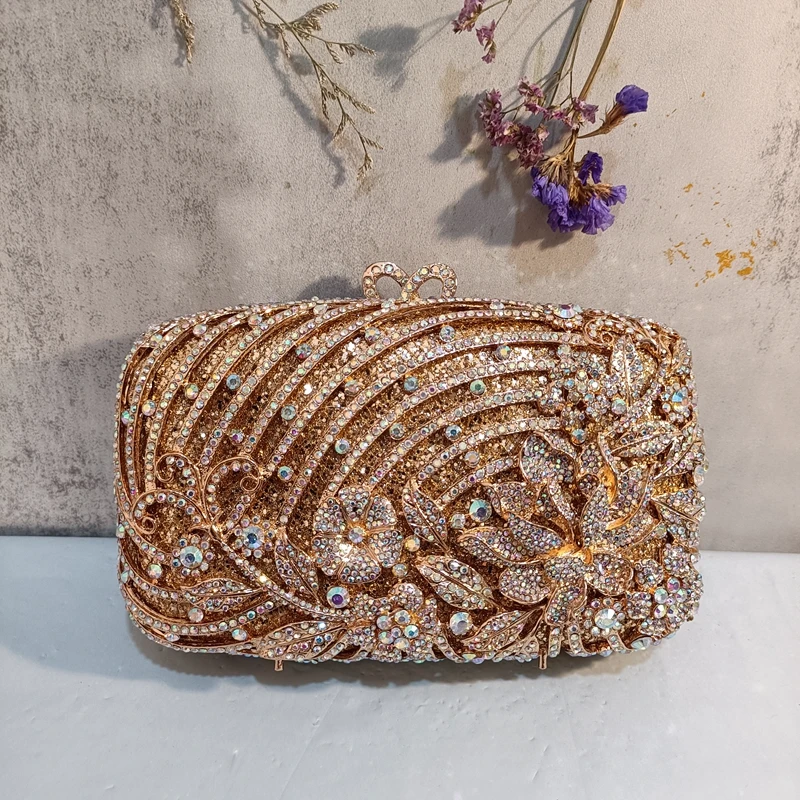 Woman Wedding Bridal AB Flower Handbag Bling Crystal Birthday Party Flower Clutch Purse Dinner Diamond Floral Hollow Evening Bag
Woman Wedding Bridal AB Flower Handbag Bling Crystal Birthday Party Flower Clutch Purse Dinner Diamond Floral Hollow Evening Bag