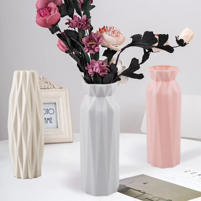 Цветочная ваза в скандинавском стиле, украшения для гостиной, современные пластиковые вазы для оригами, горшок для цветочных композиций, до...
Цветочная ваза в скандинавском стиле, украшения для гостиной, современные пластиковые вазы для оригами, горшок для цветочных композиций, до...