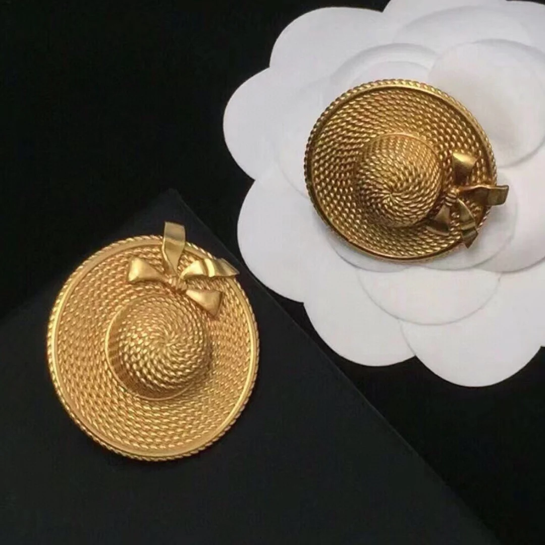 goth stud earring, punk hatWomen jewelryRomantic classical temperamentFrench retro jewelry wedding party favors stud earring
goth stud earring, punk hatWomen jewelryRomantic classical temperamentFrench retro jewelry wedding party favors stud earring