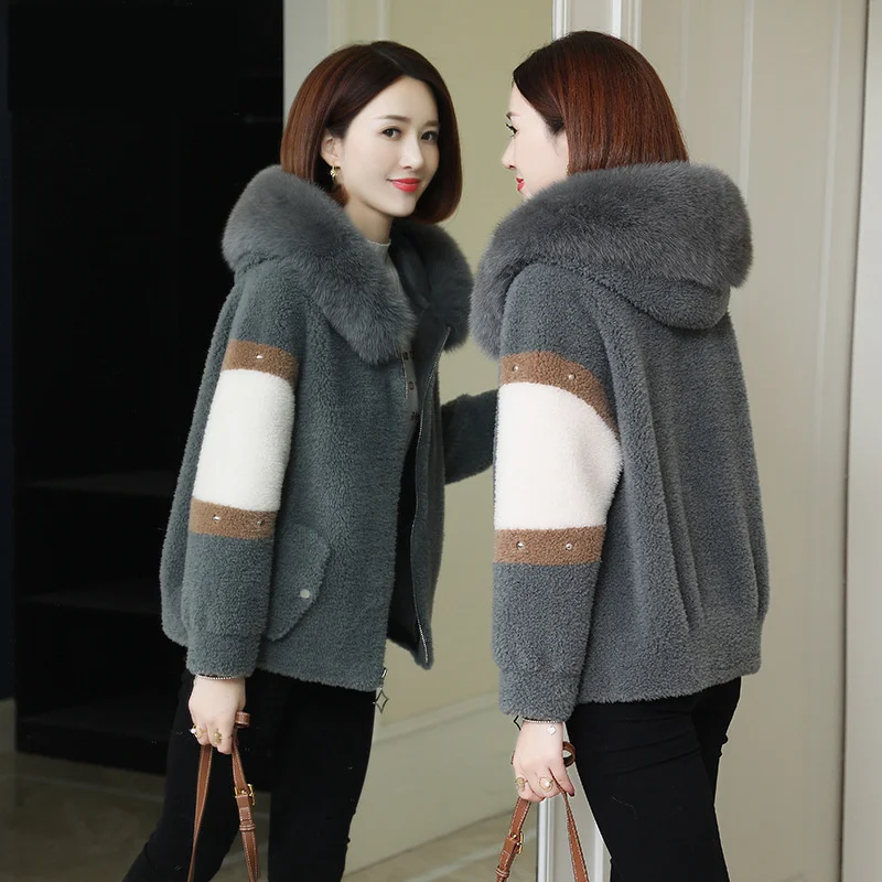 100% genuine leather real 2023 New Winter Fashion Grain One Piece Fox Fur Haining Coat Sheep Sheared Fleece Women's Short
100% genuine leather real 2023 New Winter Fashion Grain One Piece Fox Fur Haining Coat Sheep Sheared Fleece Women's Short