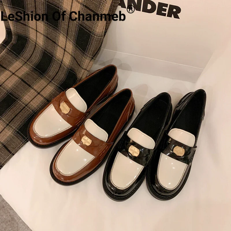LeShion Of Chanmeb Women Real Leather Loafer Pumps Mix Color Metal Decoration Low Heel Round Toe Shoes Female Casual Preppy 2023
LeShion Of Chanmeb Women Real Leather Loafer Pumps Mix Color Metal Decoration Low Heel Round Toe Shoes Female Casual Preppy 2023