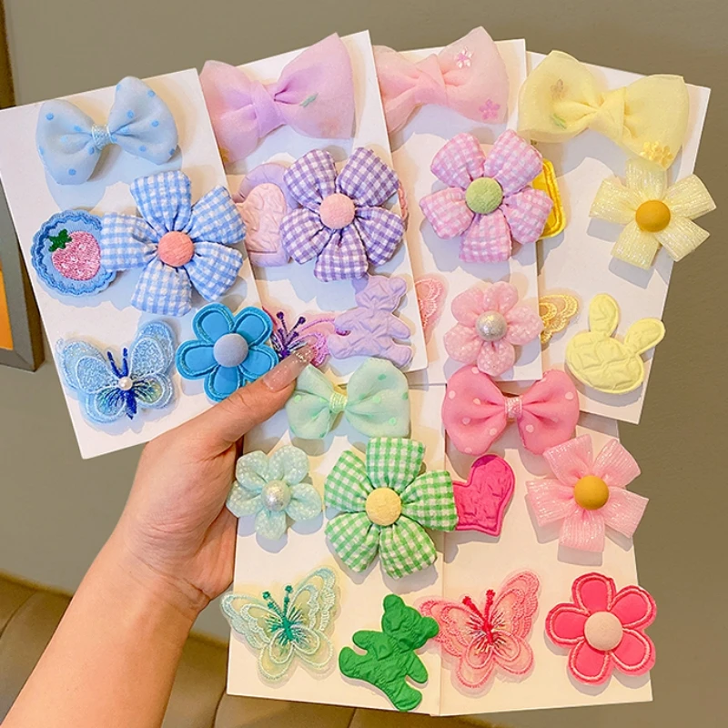 1Set Cartoon Headwear Girls Not Strangle Head Hairpin Children Hairs Artifact Bangs Stickers Hair Cute Hair Accessories Suit
1Set Cartoon Headwear Girls Not Strangle Head Hairpin Children Hairs Artifact Bangs Stickers Hair Cute Hair Accessories Suit