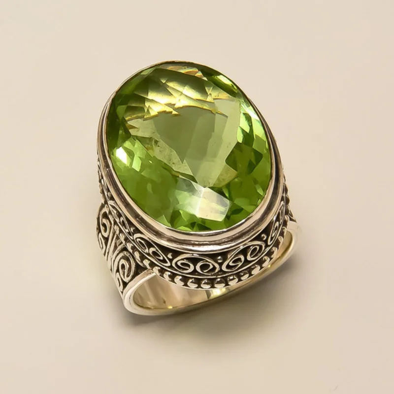 Peridot Green Glass Filled Rings for Women Carved Flower Pattern Ring Fashion Creative Design Handmade Wedding Party Jewelry
Peridot Green Glass Filled Rings for Women Carved Flower Pattern Ring Fashion Creative Design Handmade Wedding Party Jewelry