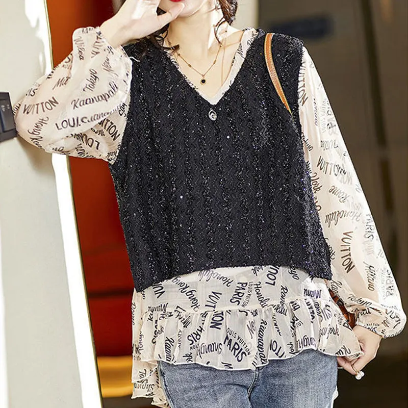 Female Clothing Letter Printed Loose Blouse Fake Two Pieces Elegant Ruffles Spring Autumn Commute Shirring Korean V-Neck Shirt
Female Clothing Letter Printed Loose Blouse Fake Two Pieces Elegant Ruffles Spring Autumn Commute Shirring Korean V-Neck Shirt