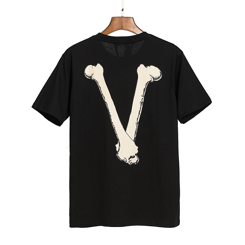 VLONE Men's / Women's Couples Casual Fashion Trend High Street Loose HIP-HOP100% Cotton Printed Round Neck T-Shirt 1559
VLONE Men's / Women's Couples Casual Fashion Trend High Street Loose HIP-HOP100% Cotton Printed Round Neck T-Shirt 1559