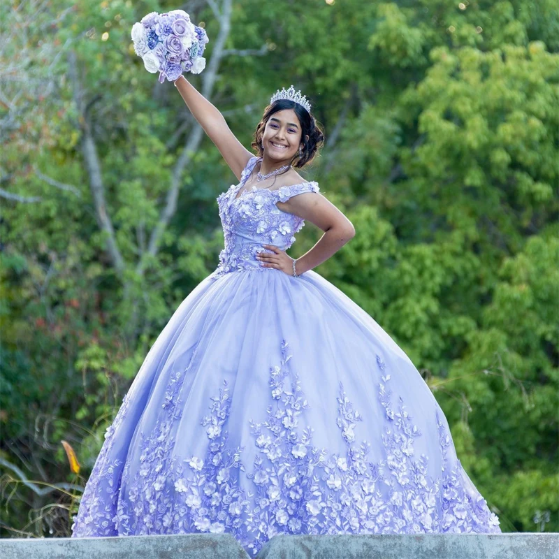 2023 Lilac Ball Gown Quinceanera Dresses Sweetheart Flower Appliques Cinderella 16 Princess Gowns Vestidos De 15 Anos
2023 Lilac Ball Gown Quinceanera Dresses Sweetheart Flower Appliques Cinderella 16 Princess Gowns Vestidos De 15 Anos