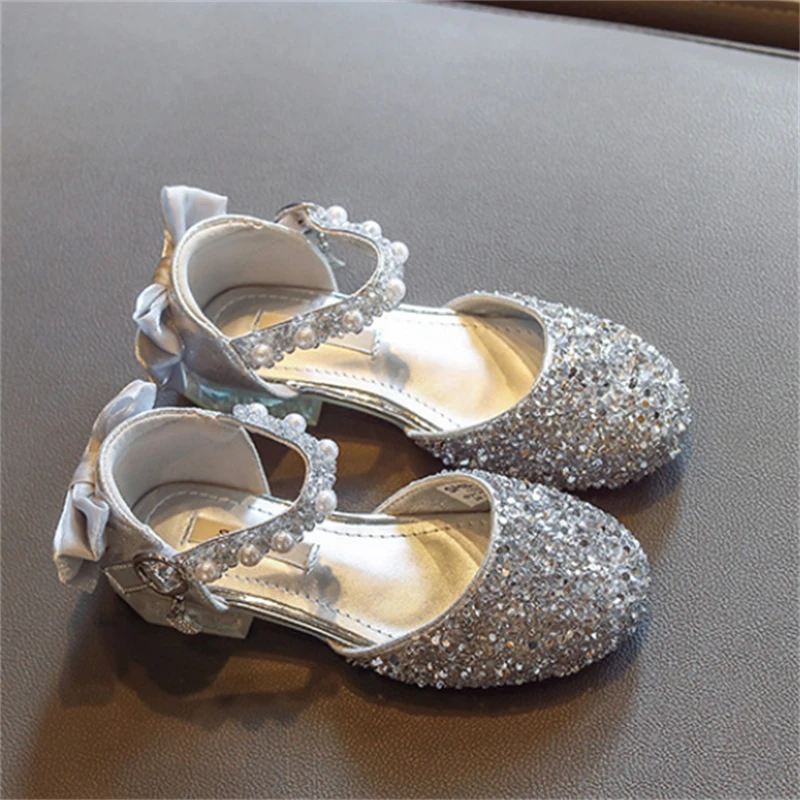 New Girls Crystal High Heels Princess Fashion Rhinestones Leather Shoes Children Dance Toddler Baby Kids 019
New Girls Crystal High Heels Princess Fashion Rhinestones Leather Shoes Children Dance Toddler Baby Kids 019