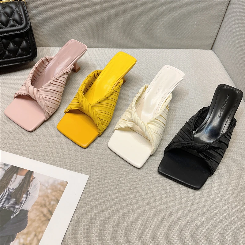 Темпераментные босоножки на высоком каблуке со складками; Новинка 2022 года; Элегантные женские летние босоножки с квадратным носком; Женски...
Темпераментные босоножки на высоком каблуке со складками; Новинка 2022 года; Элегантные женские летние босоножки с квадратным носком; Женски...