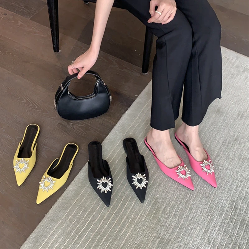 New Brand Bling Crystal Women Slipper 2022 Spring Fashion Shallow Slip On Ladies Elegant Mules Shoes Flat Heel Casual Outdoor Sl
New Brand Bling Crystal Women Slipper 2022 Spring Fashion Shallow Slip On Ladies Elegant Mules Shoes Flat Heel Casual Outdoor Sl