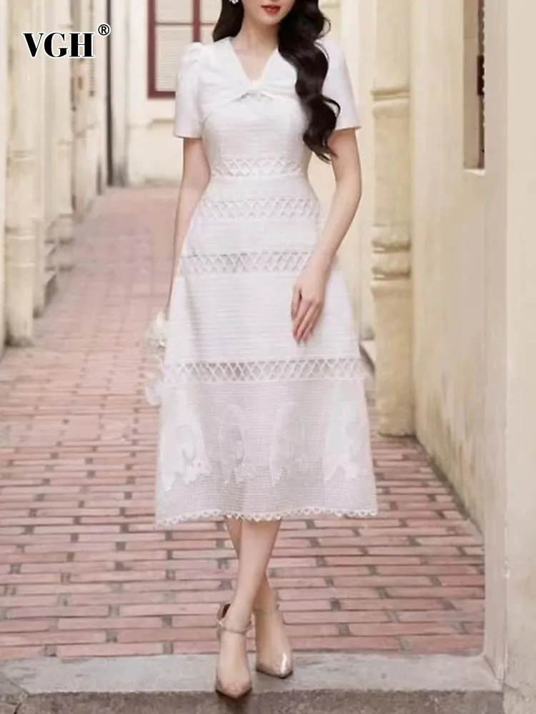 VGH solid patchwork lace elegant dresses for women v neck short sleeve high waist cut out crisscross a line dress female style
VGH solid patchwork lace elegant dresses for women v neck short sleeve high waist cut out crisscross a line dress female style