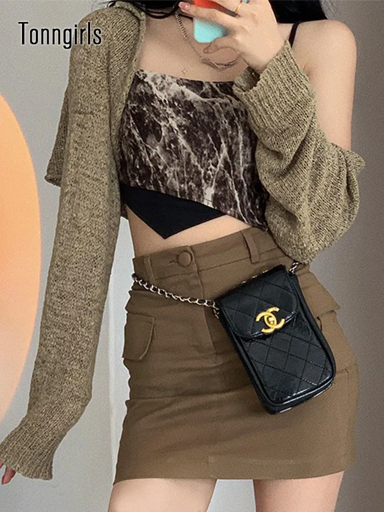 Tonngirls Korean Style T-shirt Women Long Sleeve Grunge Aesthetic Two Piece Tops Knitted Tshirt E Girl Spring Autumn 2022 Tops
Tonngirls Korean Style T-shirt Women Long Sleeve Grunge Aesthetic Two Piece Tops Knitted Tshirt E Girl Spring Autumn 2022 Tops