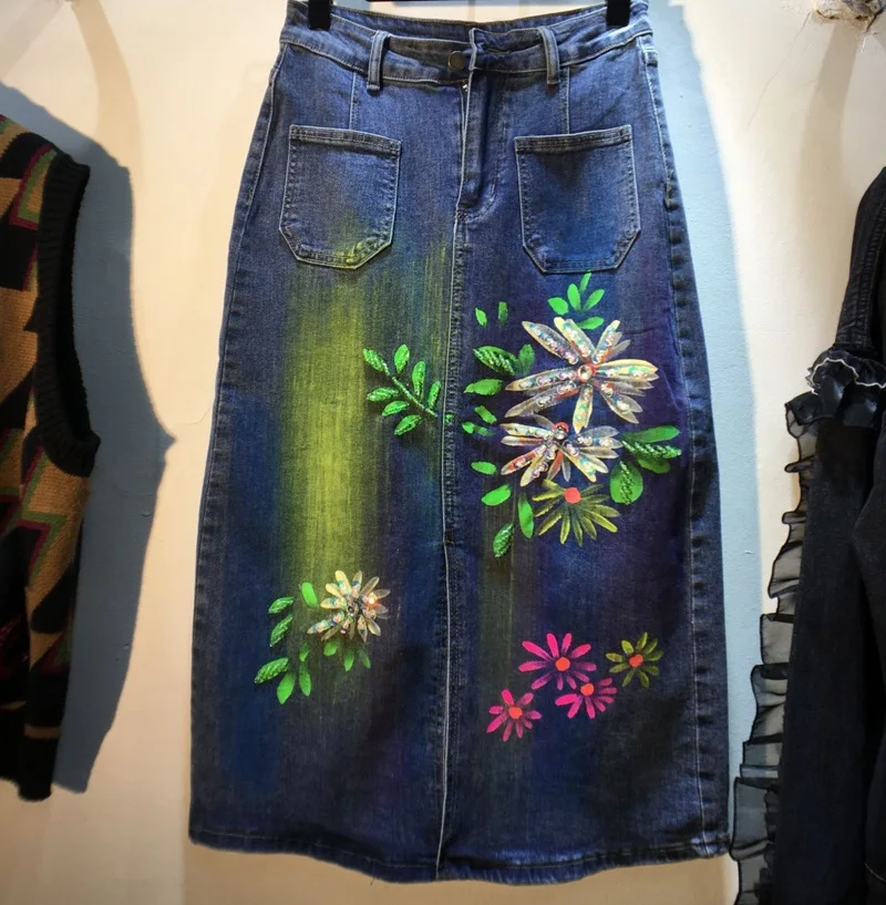 2022 Autumn New Heavy Industry Skirt Women Beads Sequined Painted Flower High Waist Jean Package Hip Skirt Hot Girls Denim Skirt
2022 Autumn New Heavy Industry Skirt Women Beads Sequined Painted Flower High Waist Jean Package Hip Skirt Hot Girls Denim Skirt