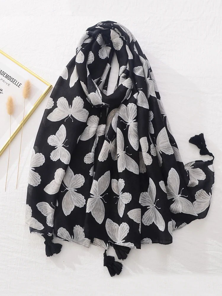 Elegant Women Silk Scarf Wild Soft Print Tassel Shawls Foulard Femme Mujer Pareo Muffler Bufandas Stoles Hijab Bandana Summer
Elegant Women Silk Scarf Wild Soft Print Tassel Shawls Foulard Femme Mujer Pareo Muffler Bufandas Stoles Hijab Bandana Summer