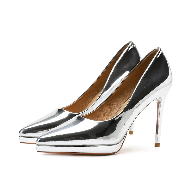 Туфли-лодочки на платформе и шпильке с острым носком 
Туфли-лодочки на платформе и шпильке с острым носком