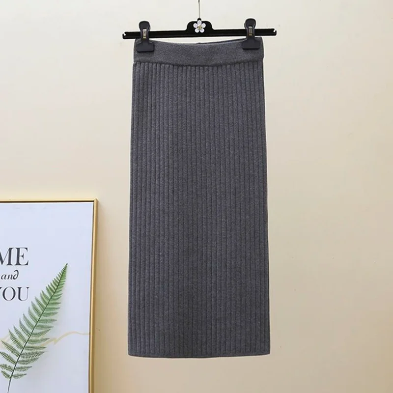 Knitted skirt for women autumn and winter medium length high waist solid skirt niche design fairy casual skirt female tops
Knitted skirt for women autumn and winter medium length high waist solid skirt niche design fairy casual skirt female tops