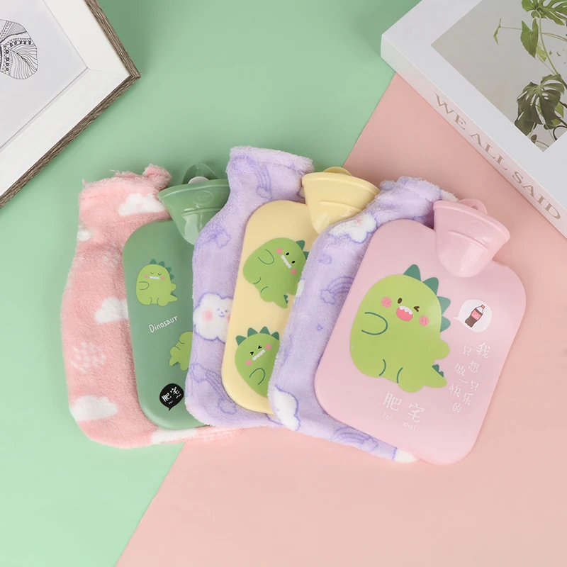 Mini Cute Hot Compress Warm Water Bag Carry-on Plush Hot Water Bags For Student Warm Belly Hands and Feet Keep on Hand Warmer
Mini Cute Hot Compress Warm Water Bag Carry-on Plush Hot Water Bags For Student Warm Belly Hands and Feet Keep on Hand Warmer