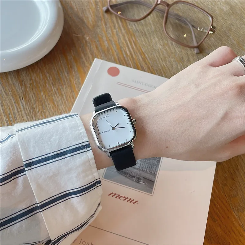 Simple Square Quartz Stainless Digital Dial Casual Wrist Watches Leather Strap Fashionable Clock Waterproof Wristwatch for Women
Simple Square Quartz Stainless Digital Dial Casual Wrist Watches Leather Strap Fashionable Clock Waterproof Wristwatch for Women